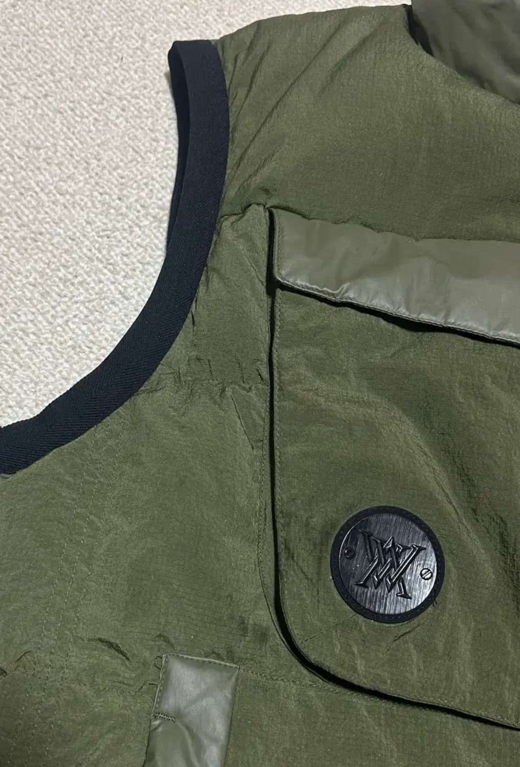 어뉴 골프 22fw 구스다운 패딩 조끼 상품이미지3