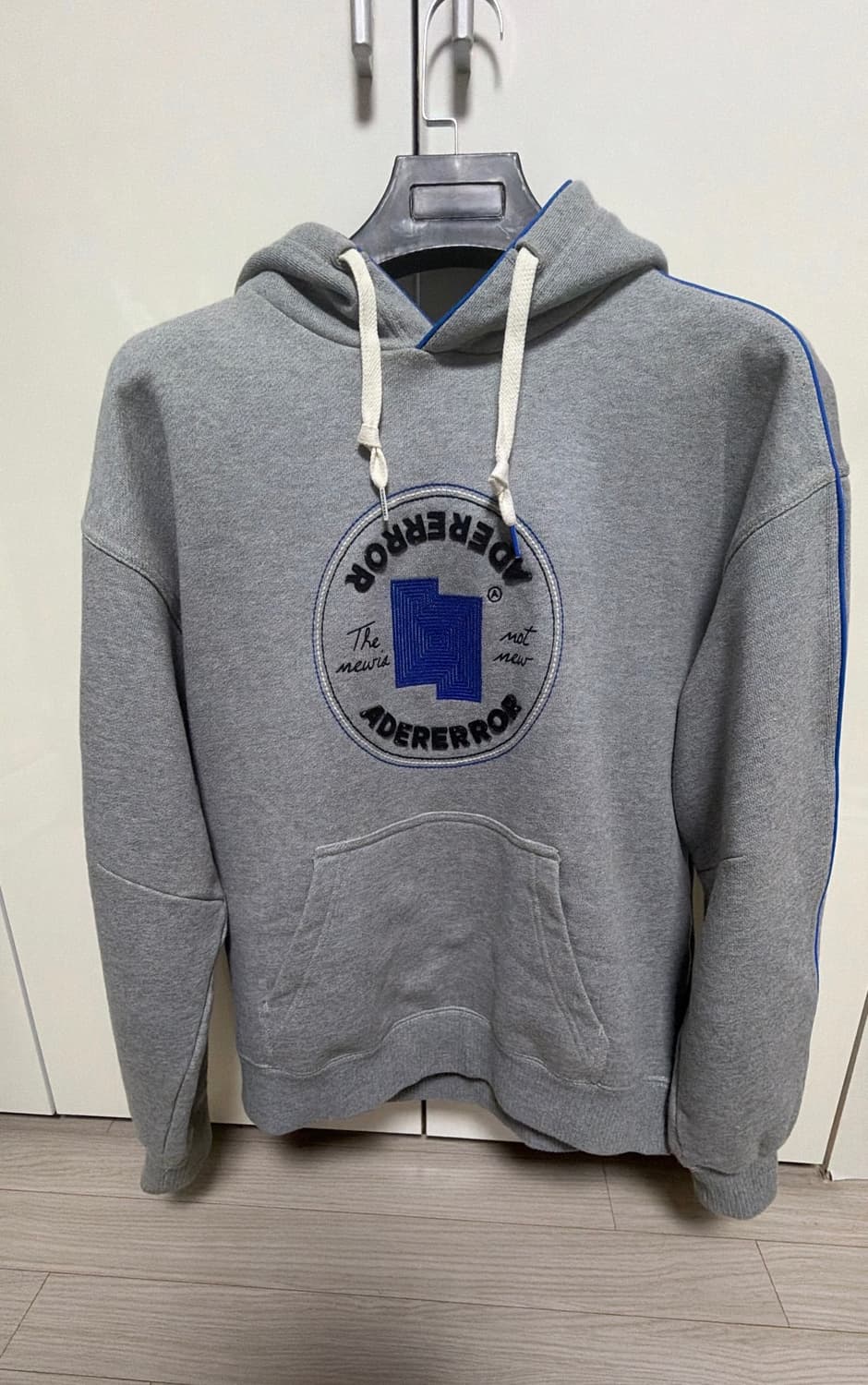 아더에러 후드티 상품이미지3