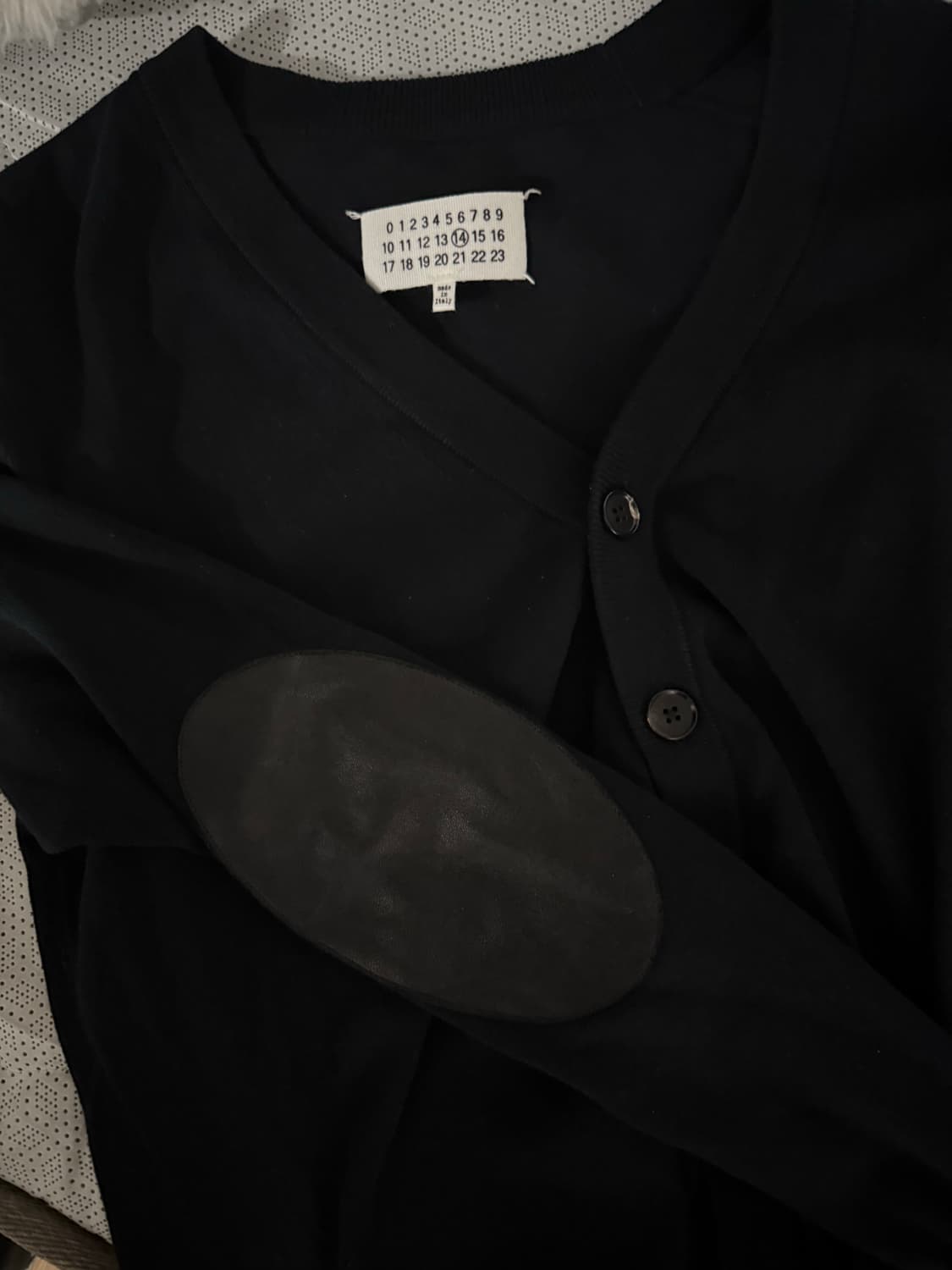 마르지엘라 레더 엘보우 가디건 상품이미지6