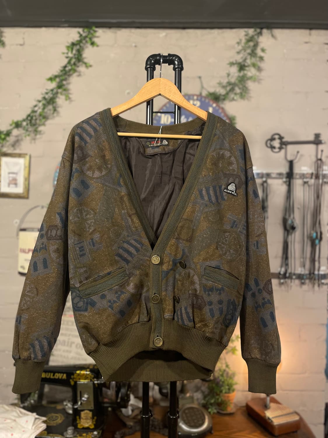 오버핏 패턴 가디건 상품이미지1