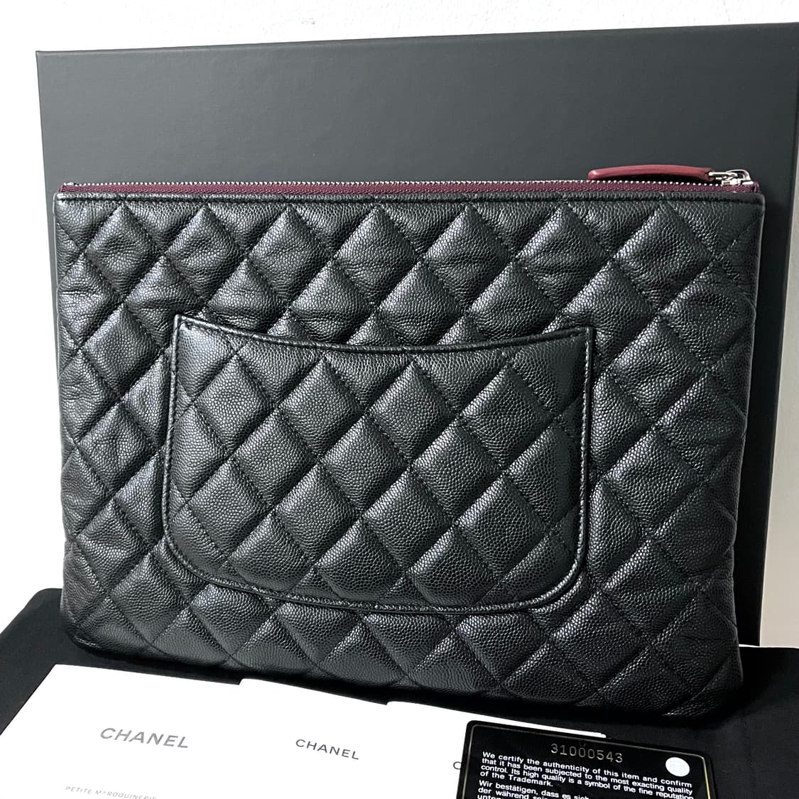 [S급/정품] 샤넬 클래식 그레인드 실버 메탈 미듐 클러치 백 상품이미지3