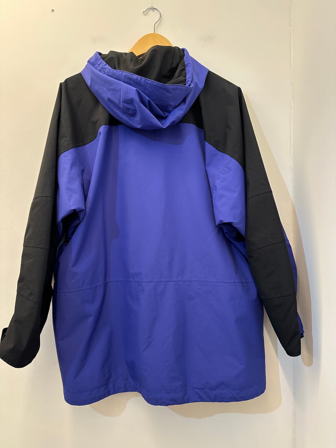105) 블랙야크 고어텍스 바람막이 등산복 청보라 상품이미지2