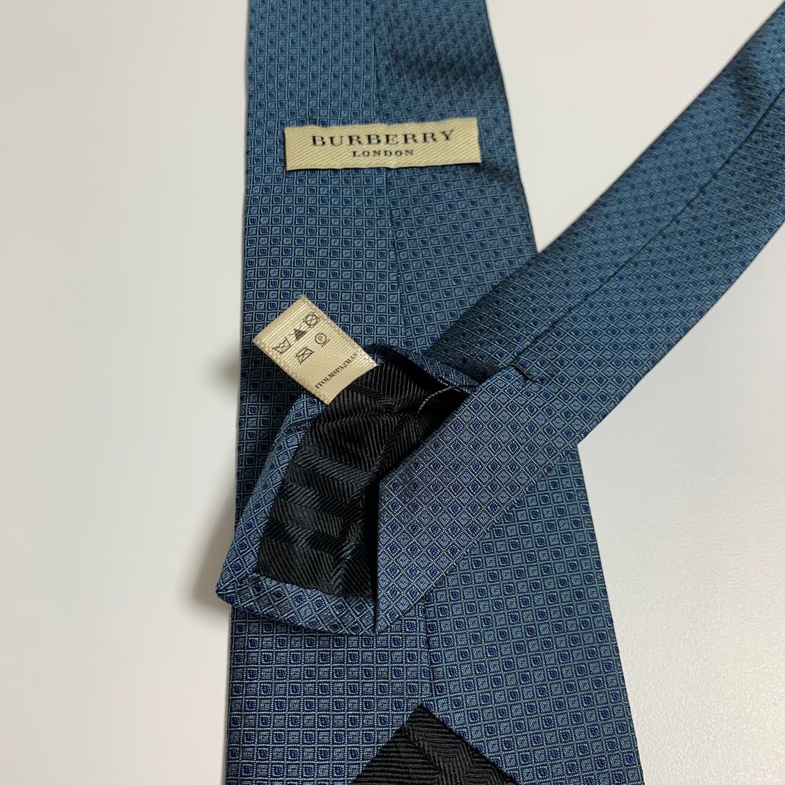 버버리(BURBERRY) 신형라벨 명품넥타이 100실크 A+등급 상품이미지7