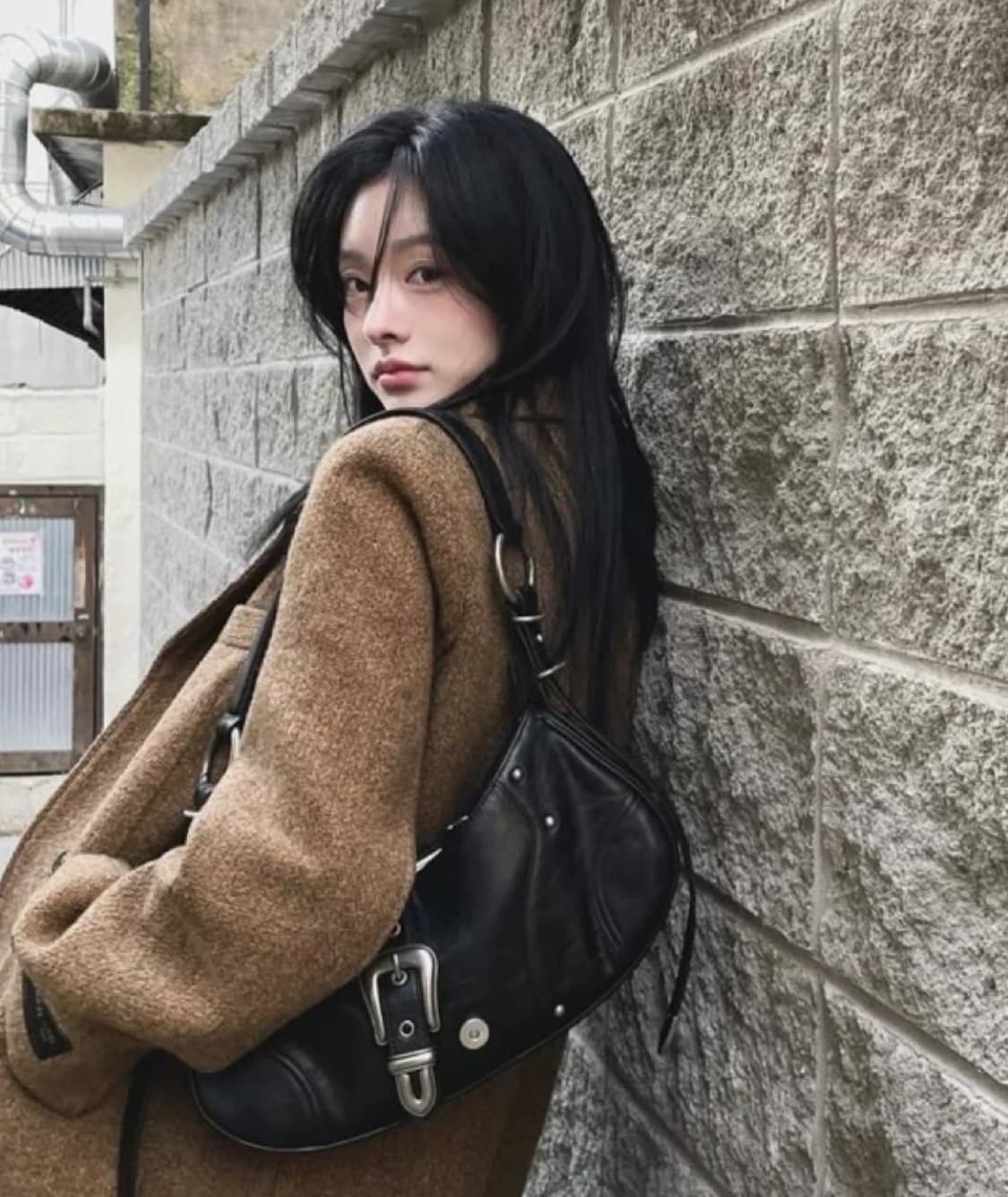 인사일런스 우먼 포우레더 버클 숄더백 상품이미지1