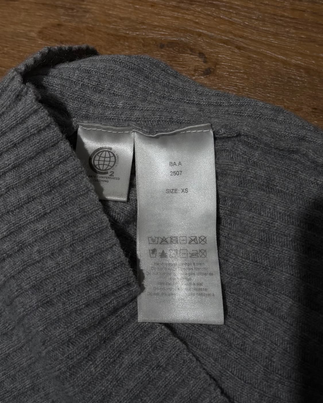 가니 그레이 립니트 스냅버튼 롱슬리브 탑 상품이미지8