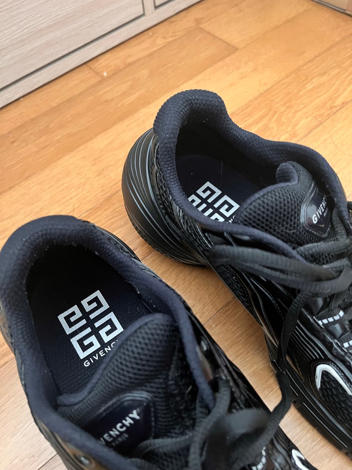 지방시 TK MX 43사이즈 상품이미지3