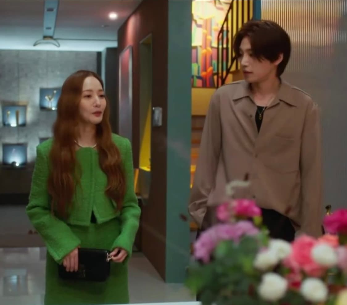 택O) [s] 렉토 홀리데이 부클 커브드 넥 크롭 자켓 [태연 착용] 상품이미지5