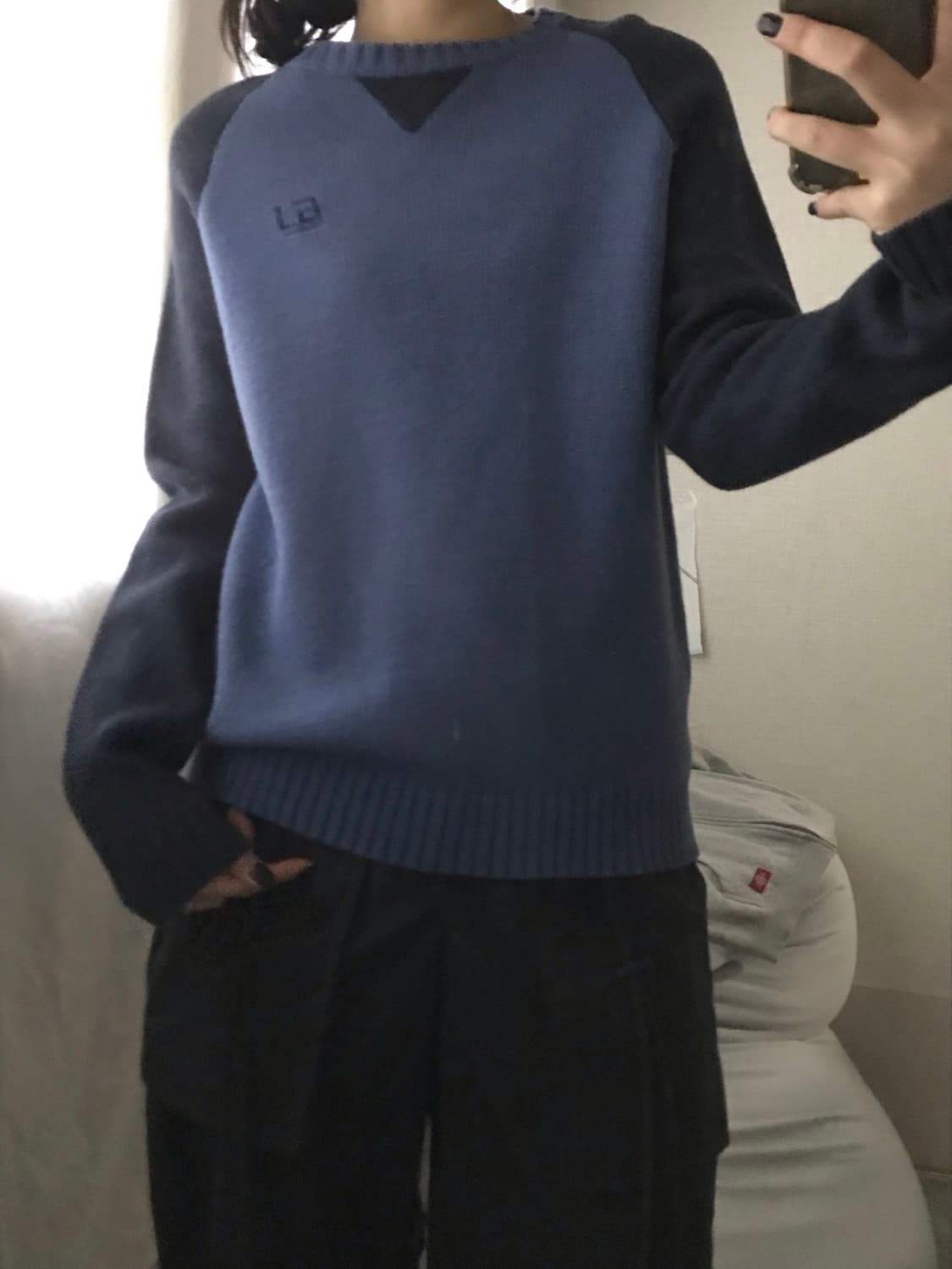 게스 네이비 나그랑 니트 상품이미지1