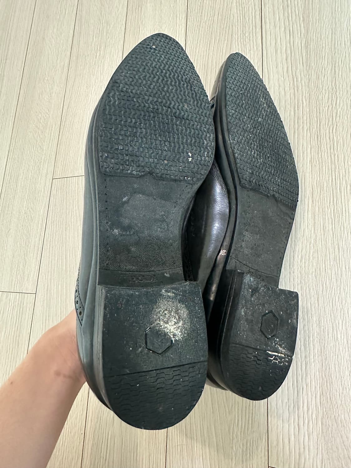 프라다 윙팁 구두 275~285 상품이미지3