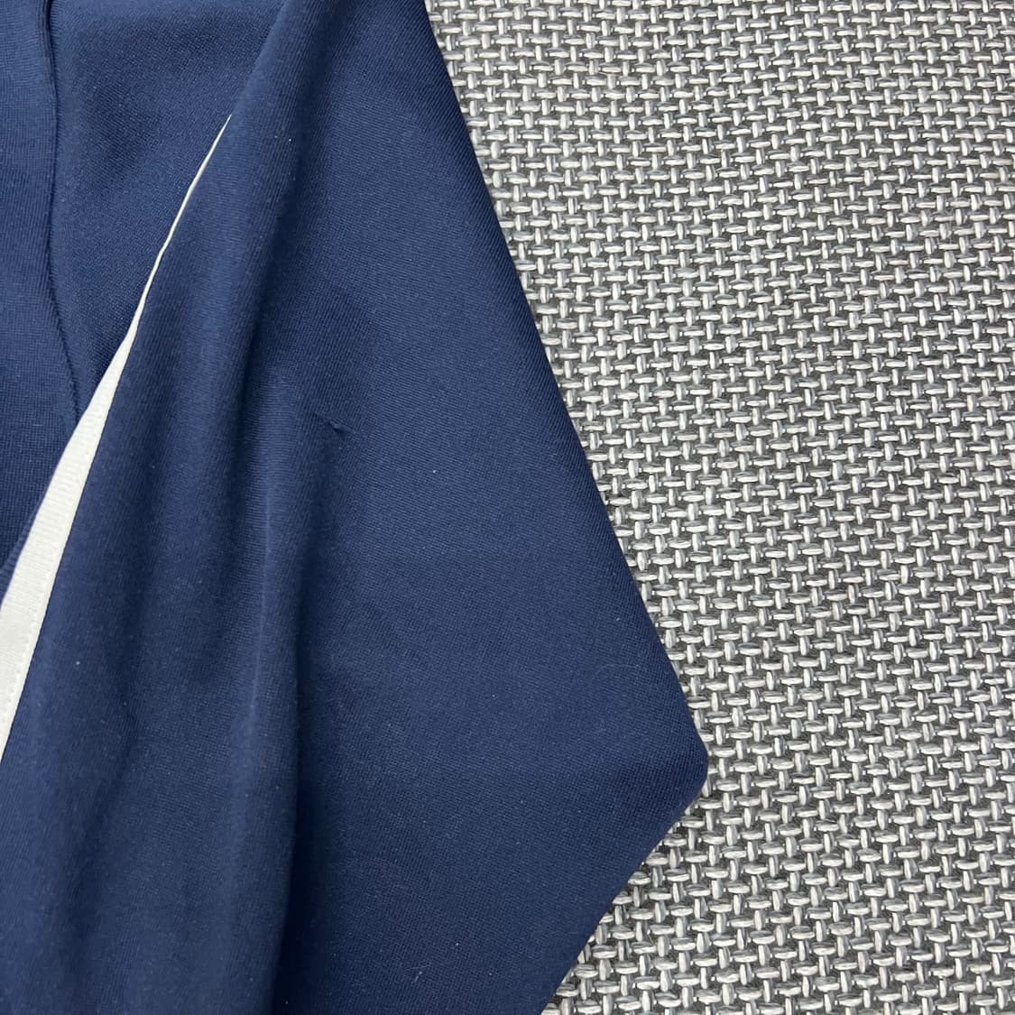 착샷O 아디다스 네이비 후드플락 져지 상품이미지3