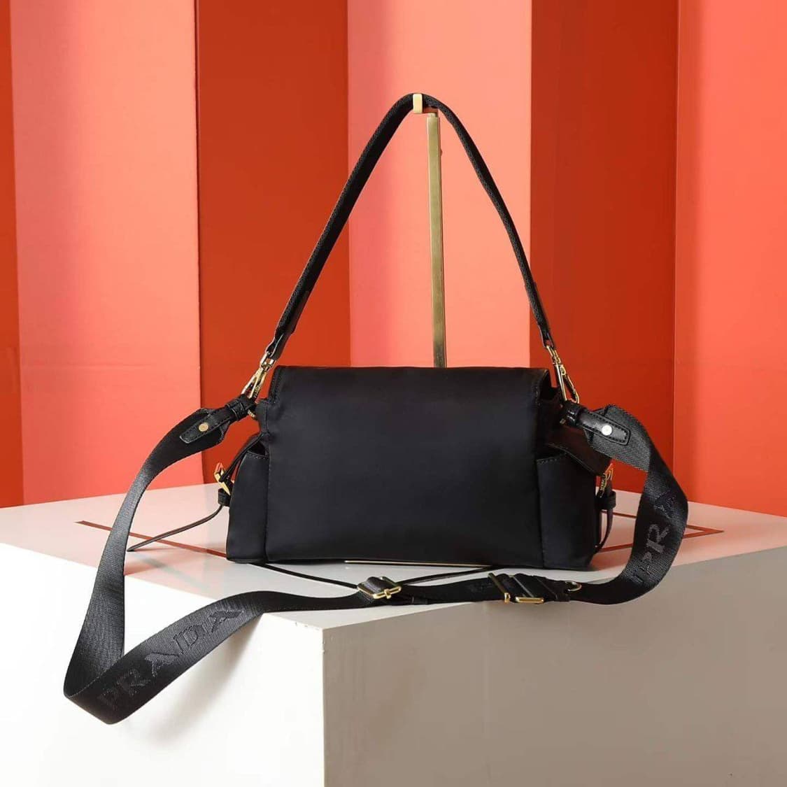 프라다 익스플로어(Prada Explore) 숄더백
 상품이미지6