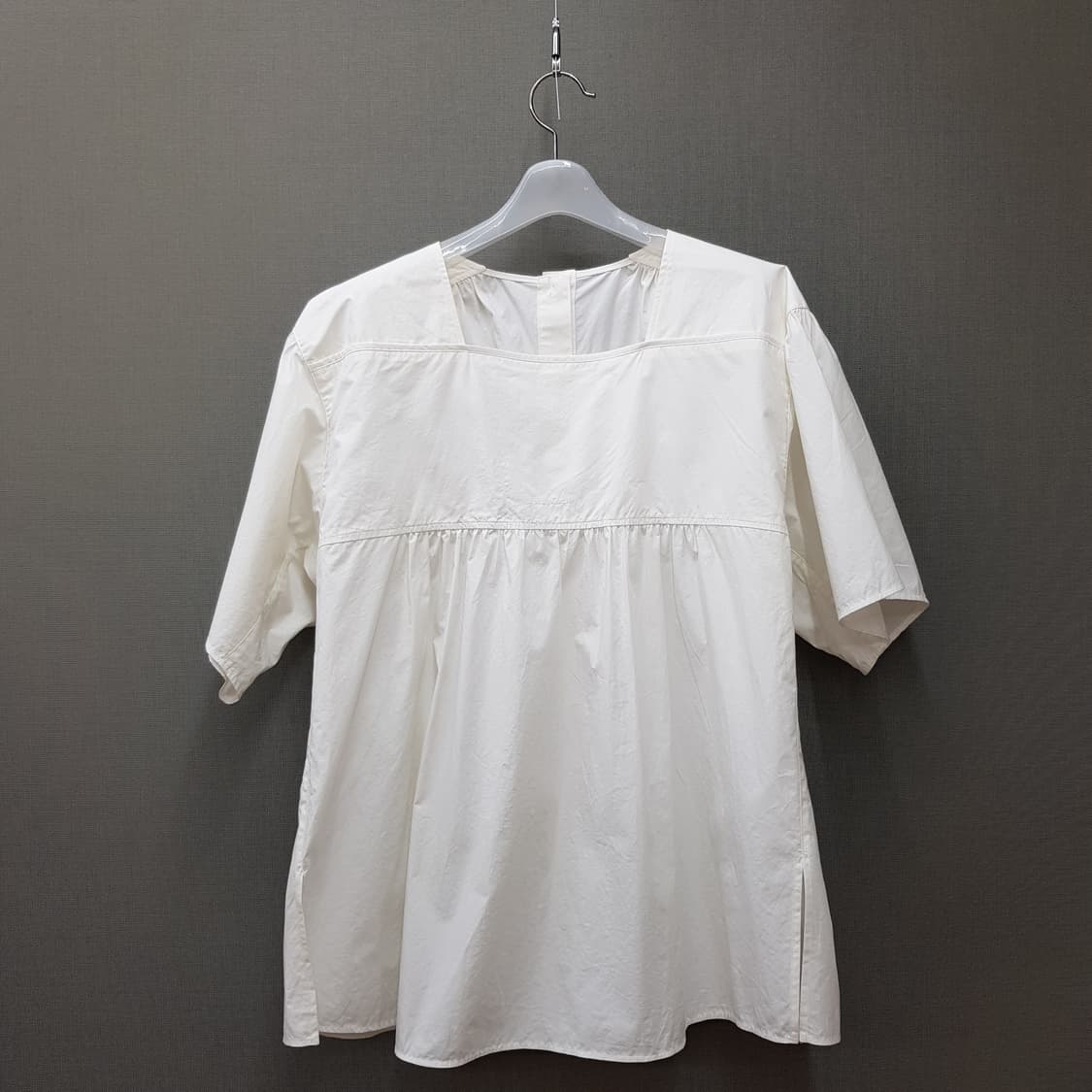 한섬 시스템 2025 백버튼 베이비돌 블라우스 82-94-160사이즈 상품이미지2