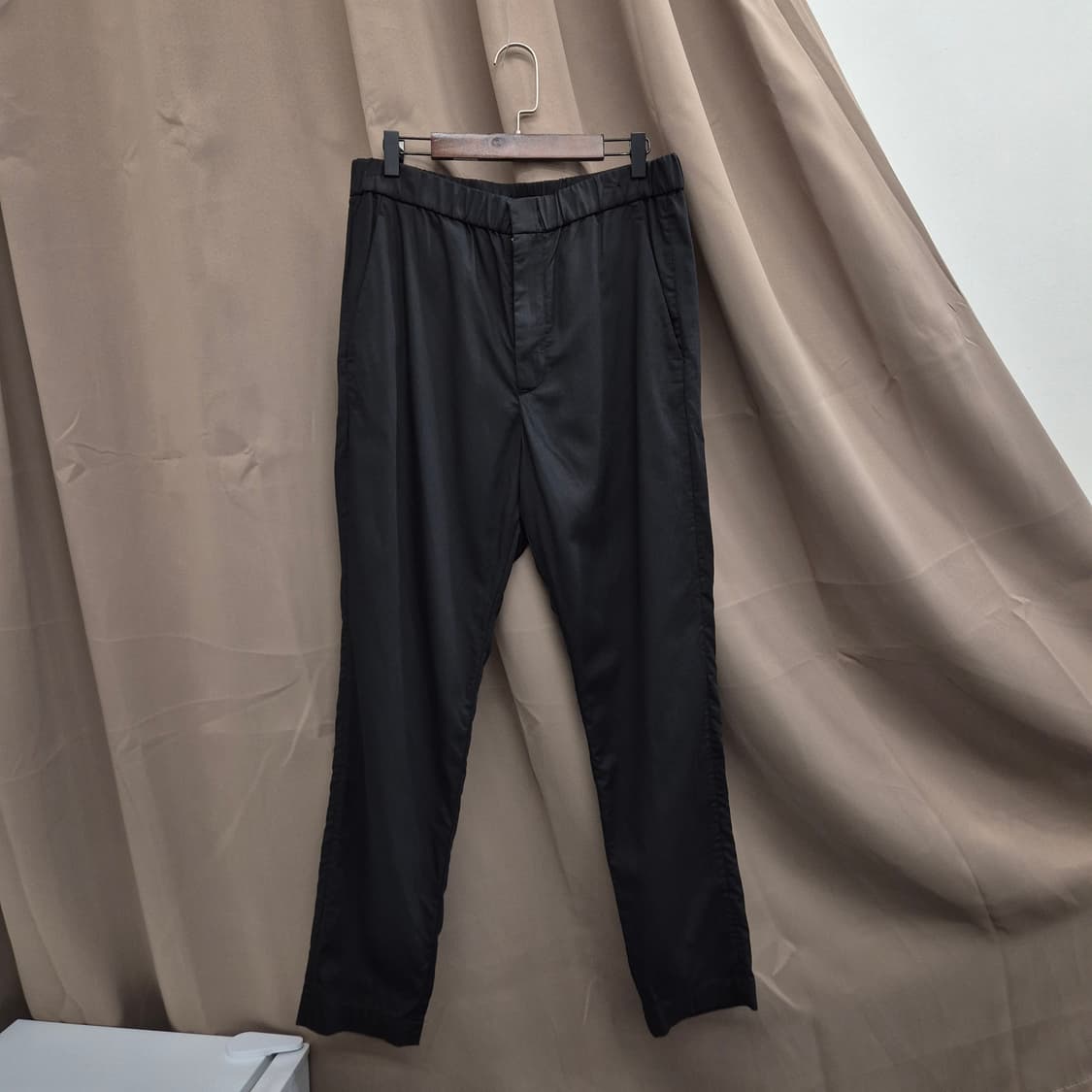 코스 일라스틱 테이퍼드 트윌 트라우저 50 상품이미지1