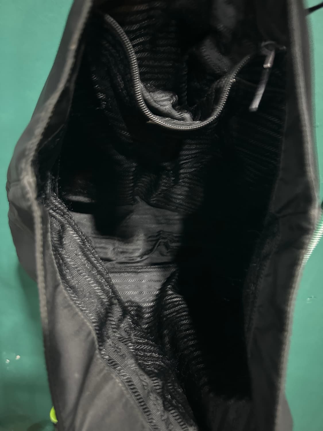 프라다 나일론 숄더백 상품이미지8