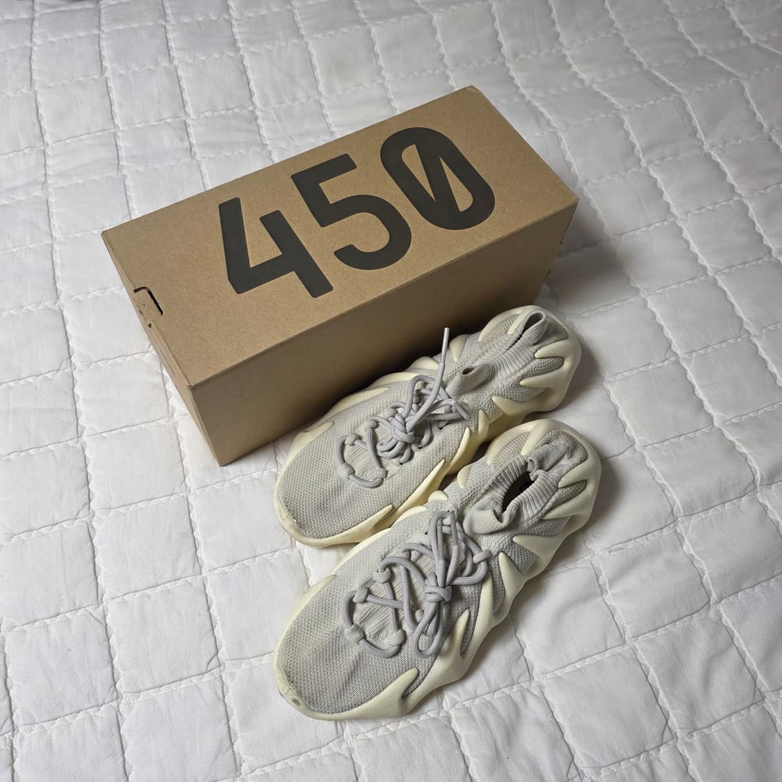 (중고) 아디다스 이지 450 클라우드 화이트 285사이즈 상품이미지1