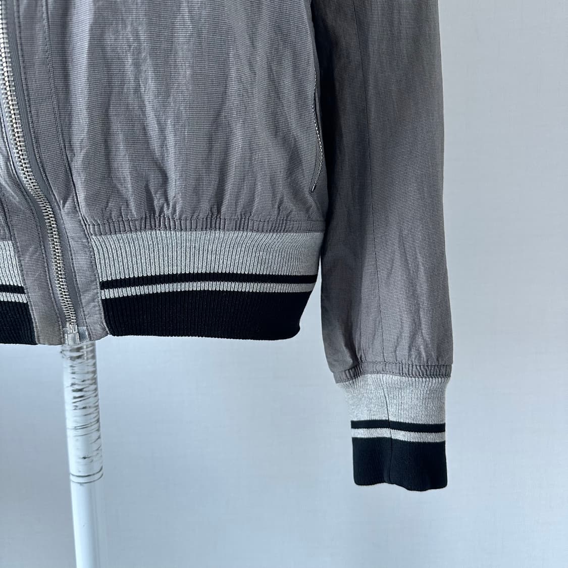 디올 BEE 자수 잔체크 집업 50 상품이미지6