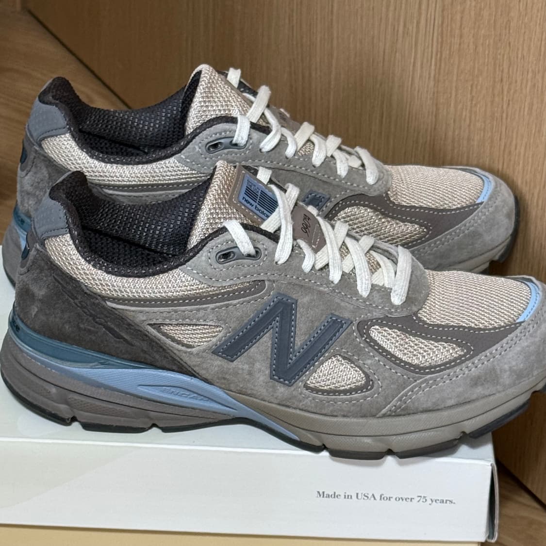 뉴발란스 x 오라리 990v4 런던포그 245 상품이미지2