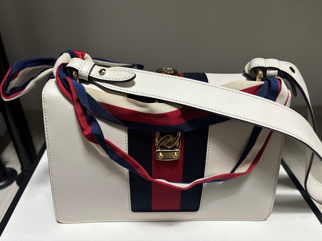 구찌 실비백 스몰 숄더백 상품이미지5