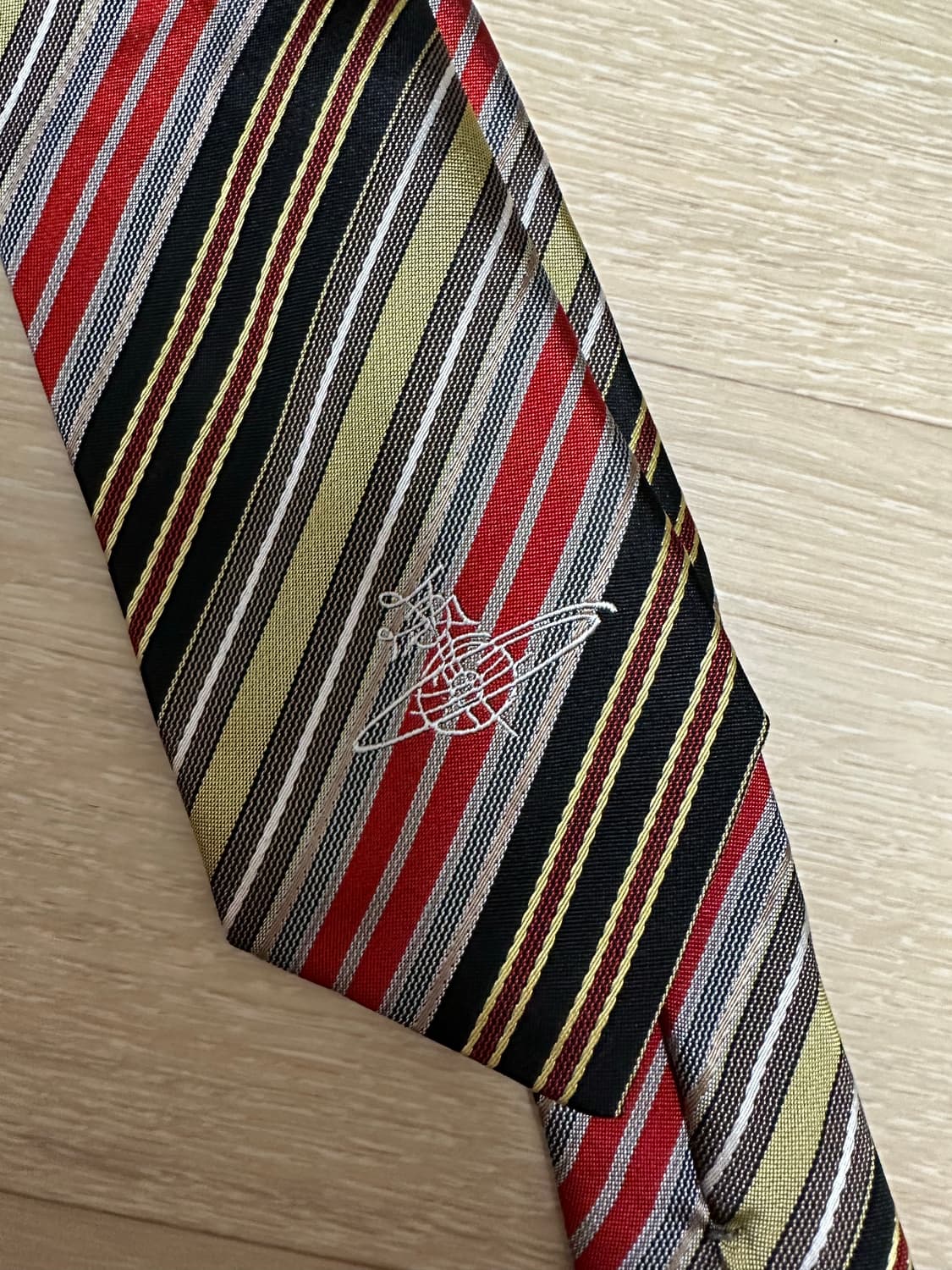 비비안웨스트우드 스트라이프 넥타이 상품이미지1