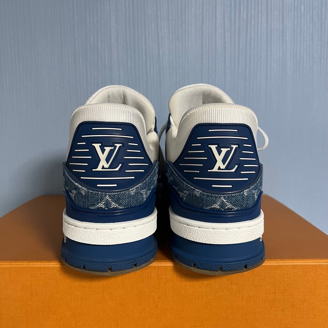 루이비통 LV 트레이너 모노그램 데님 블루 7사이즈 상품이미지3