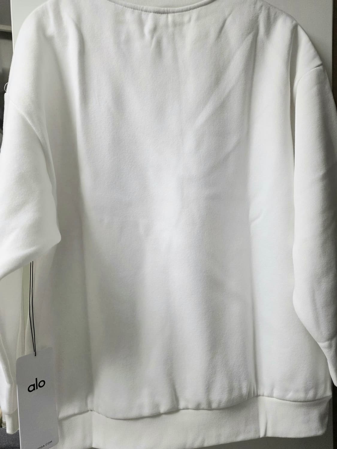알로 화이트 기모 맨투맨 상품이미지3