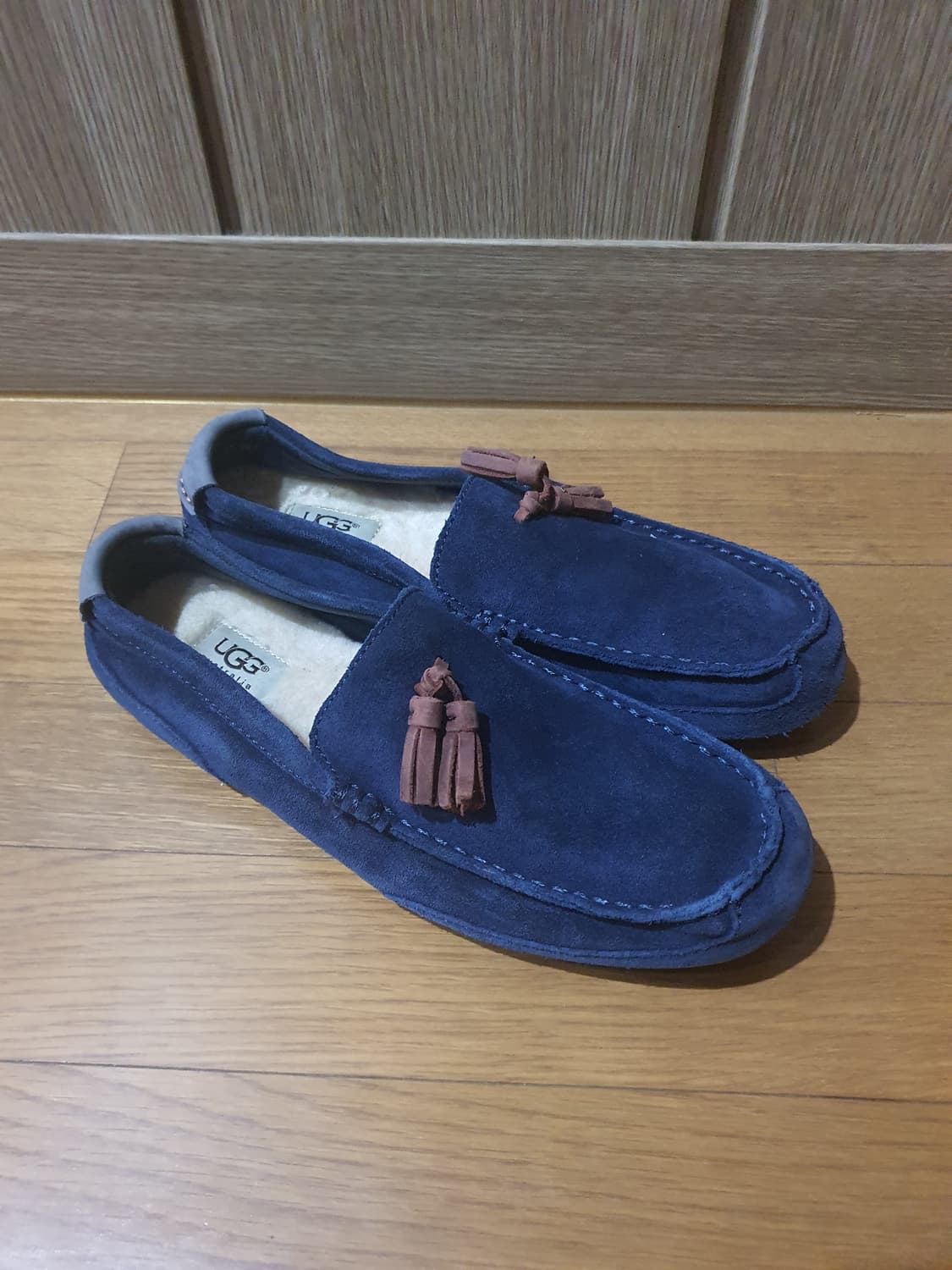 어그 ugg 테슬 모카신 270 상품이미지1