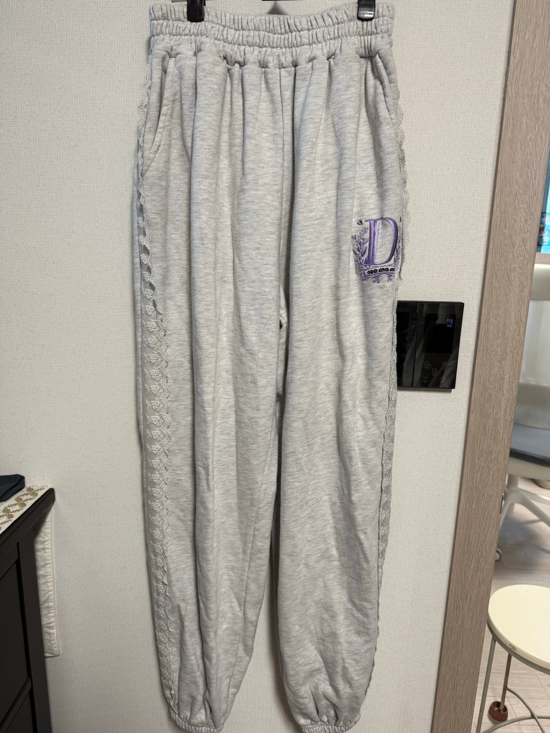 오드원아웃 emblem training pants 레이스 조거 팬츠 상품이미지2