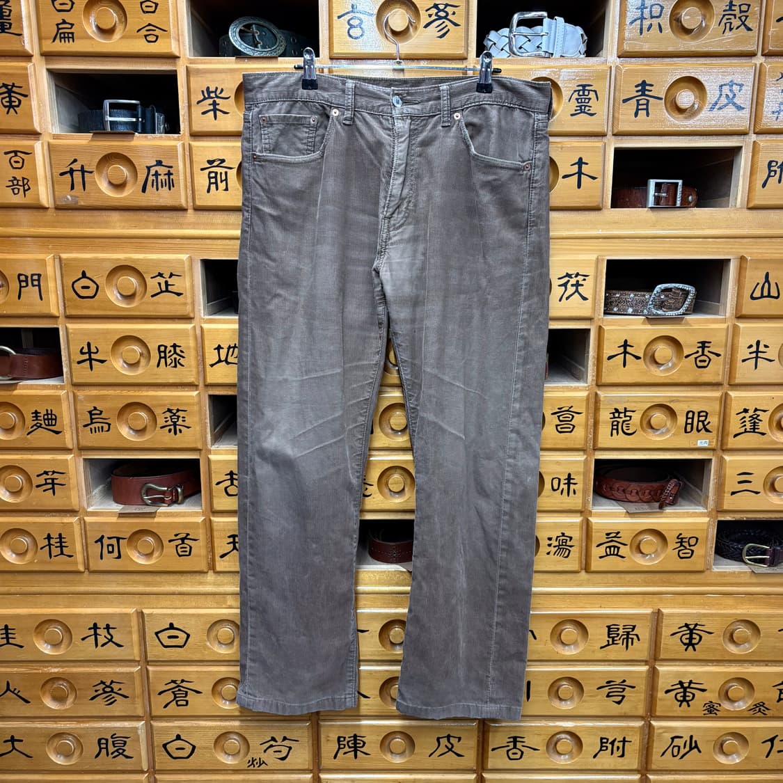 (34) 리바이스 505 코듀로이 브라운 팬츠 상품이미지1