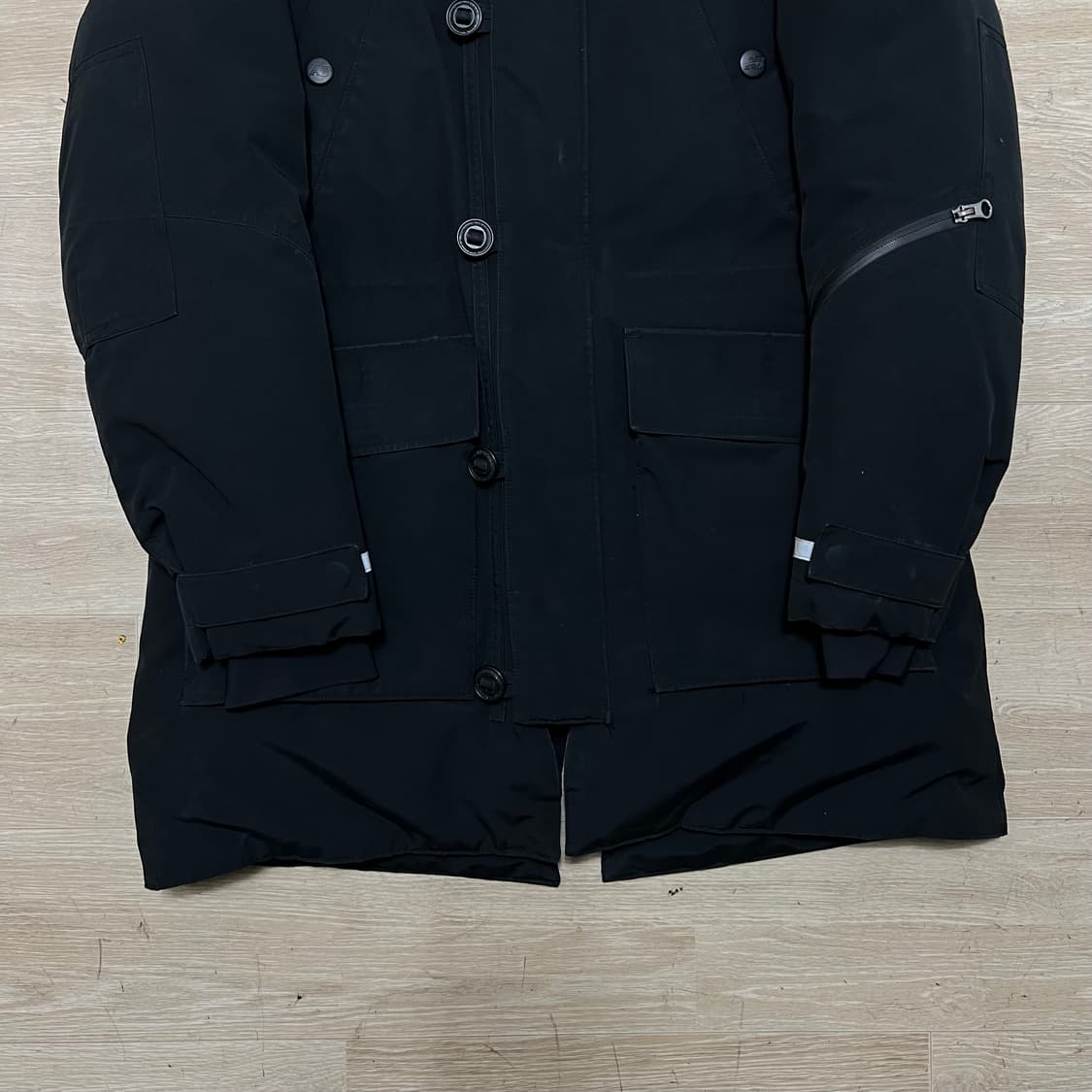 뉴발란스 여성 구스다운 로고 후드 롱패딩 점퍼 [블랙] M/90 상품이미지3