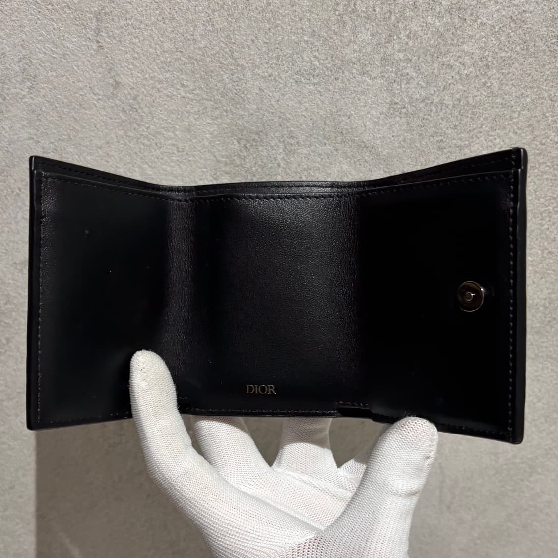 S OS사이즈 디올 그래비티 3단 플랩 반지갑 블랙 상품이미지6