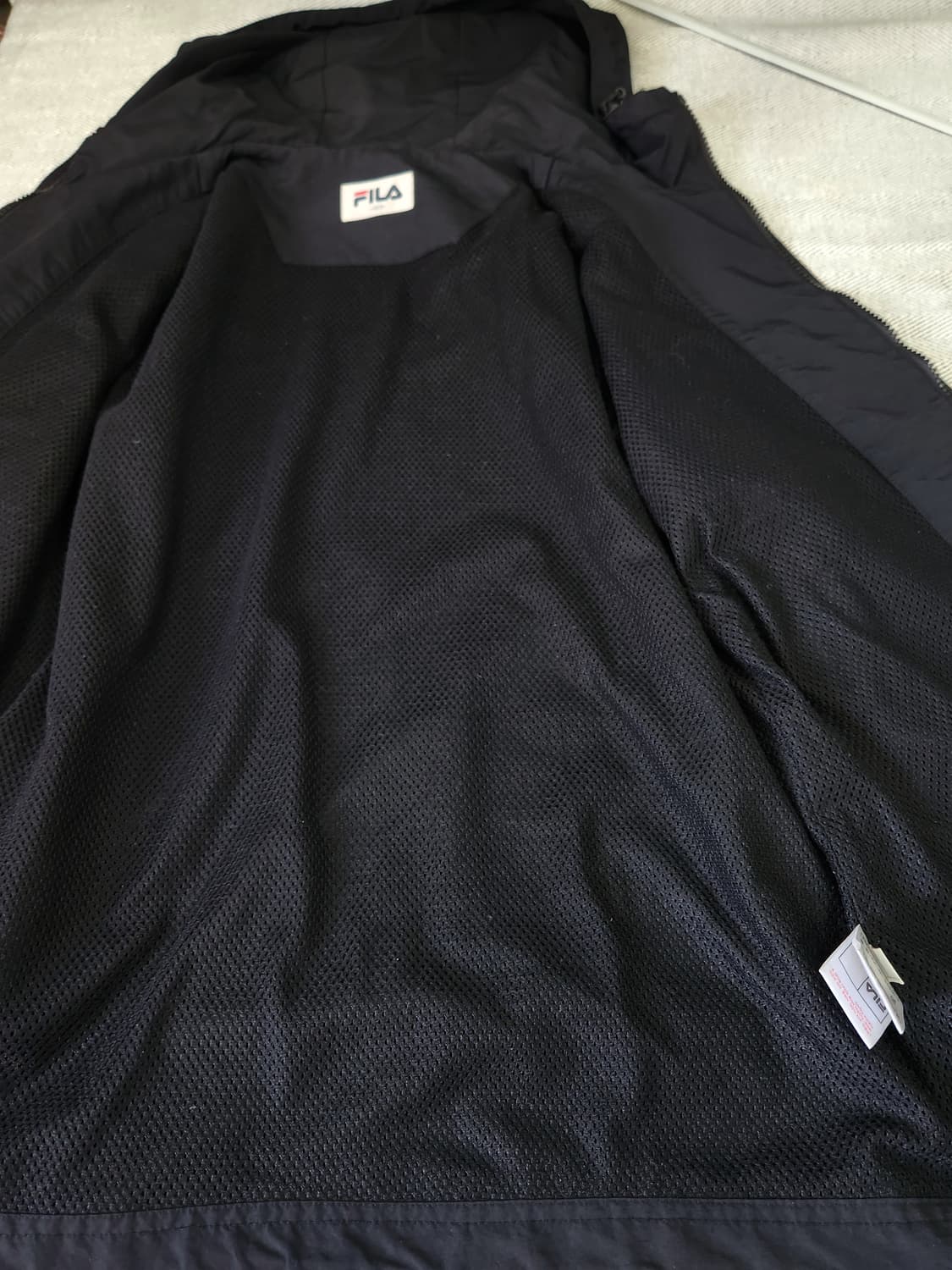 [100] 휠라 FILA 블랙 후드 바람막이 자켓 여성 100 상품이미지5