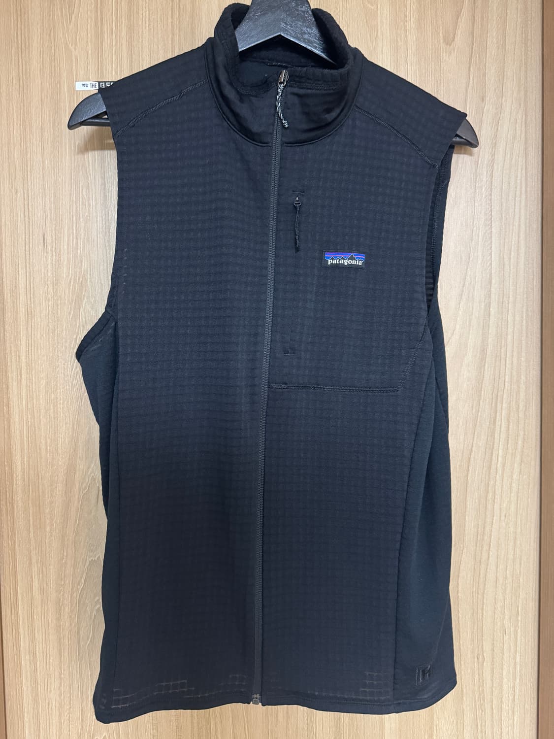 파타고니아 R1 에어 베스트 블랙 m 새상품 상품이미지1