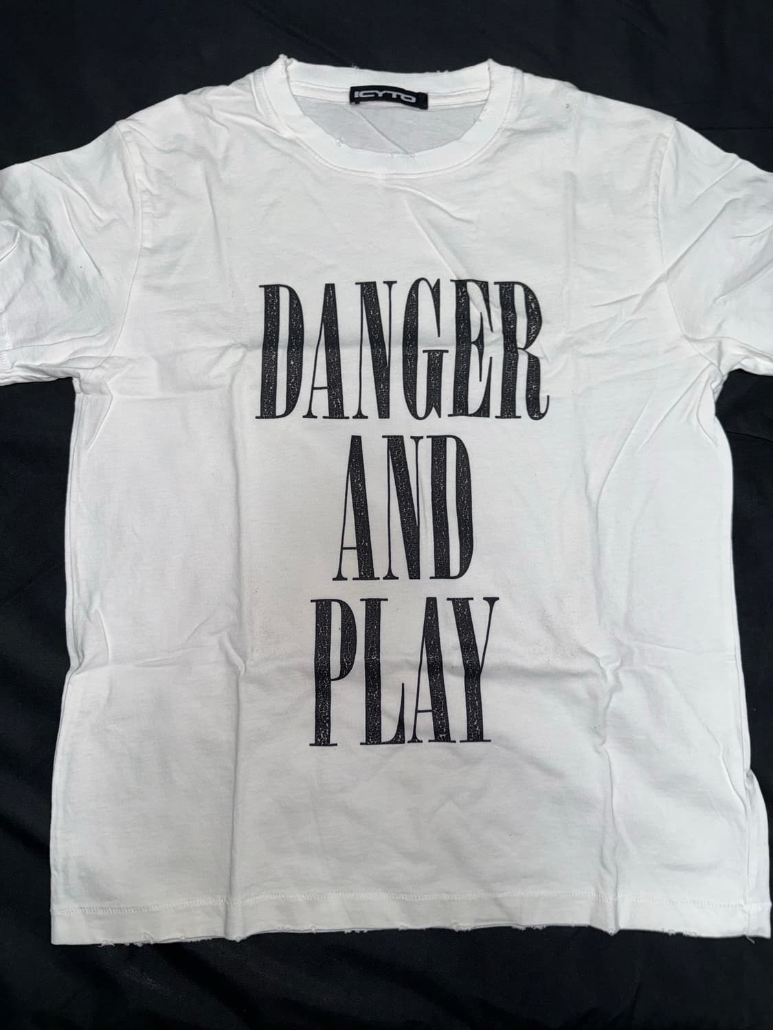 아이시토 ICYTO DANGER AND PLAY 티셔츠 상품이미지1