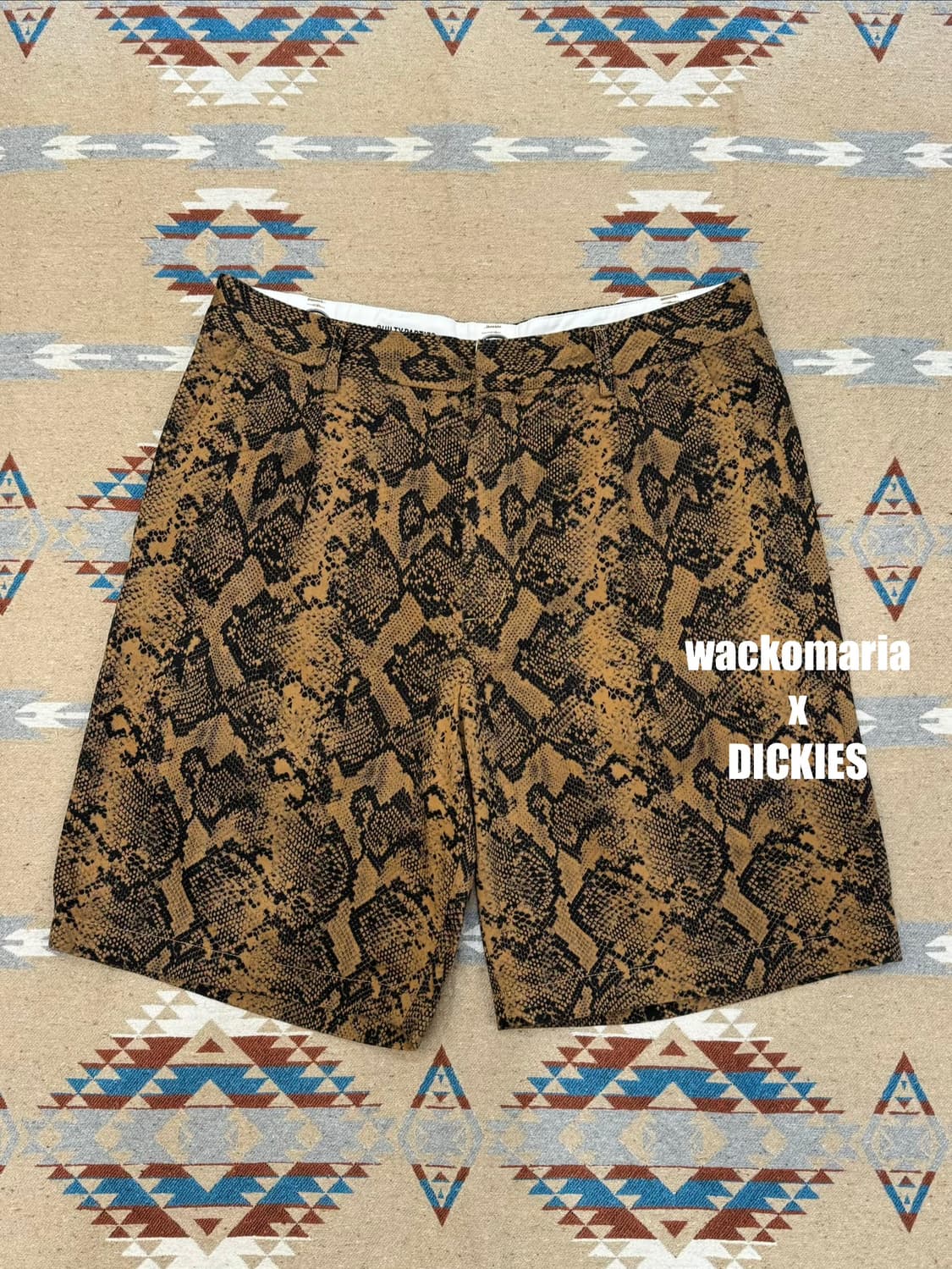 [M] 와코마리아 x 디키즈 플리티드 쇼츠 트라우저 파이톤 상품이미지1