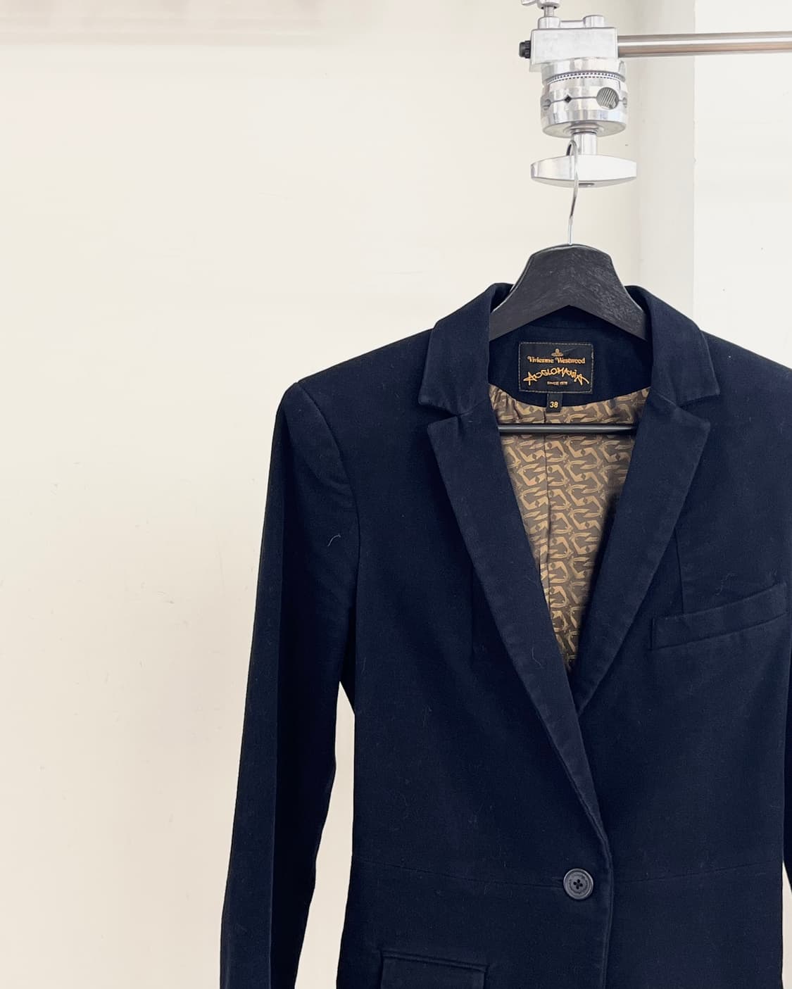 비비안 웨스트우드 블랙 싱글 버튼 블레이저 상품이미지3