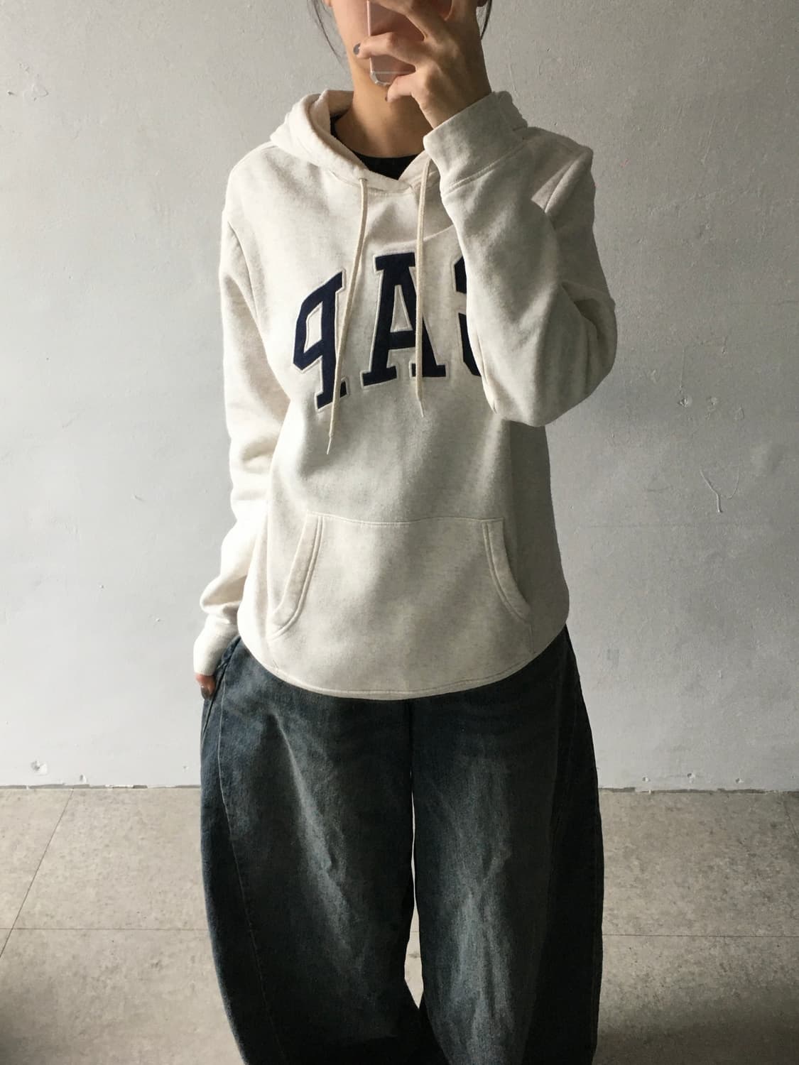 갭 빅로고 후드티 상품이미지1