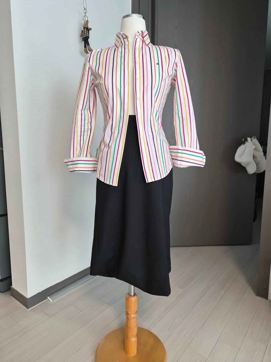 타미힐피거 정품 멀티 스트라이프 셔츠 (상태 최상) 상품이미지1