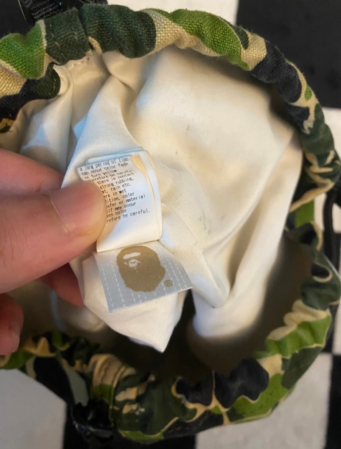 베이프 카모 숄더백 상품이미지2