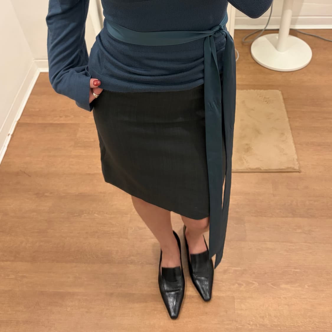 그레이 H라인 미디 스커트 상품이미지1