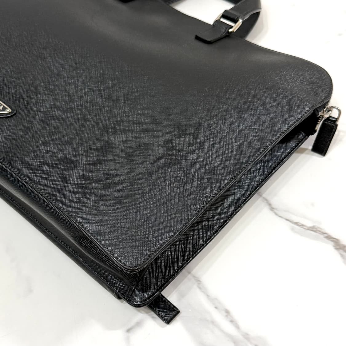 프라다 삼각로고 사피아노 레더 브리프케이스 서류가방 블랙 VR0023 상품이미지5