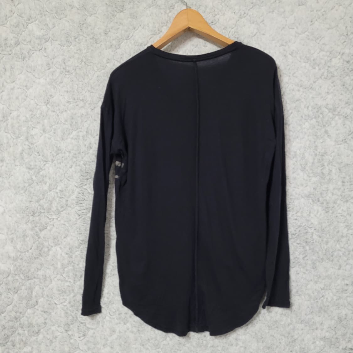 G668 [S] DKNY 여성 긴팔 티셔츠

 상품이미지4