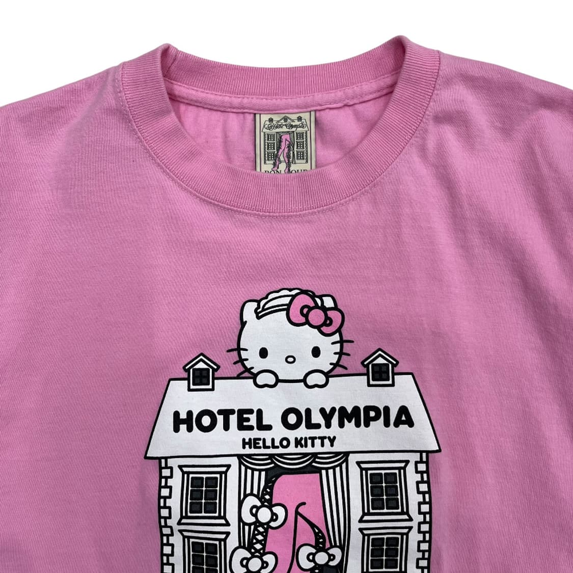 헬로키티 X 호텔 올림피아 딸기우유맛 하프셔츠 상품이미지4