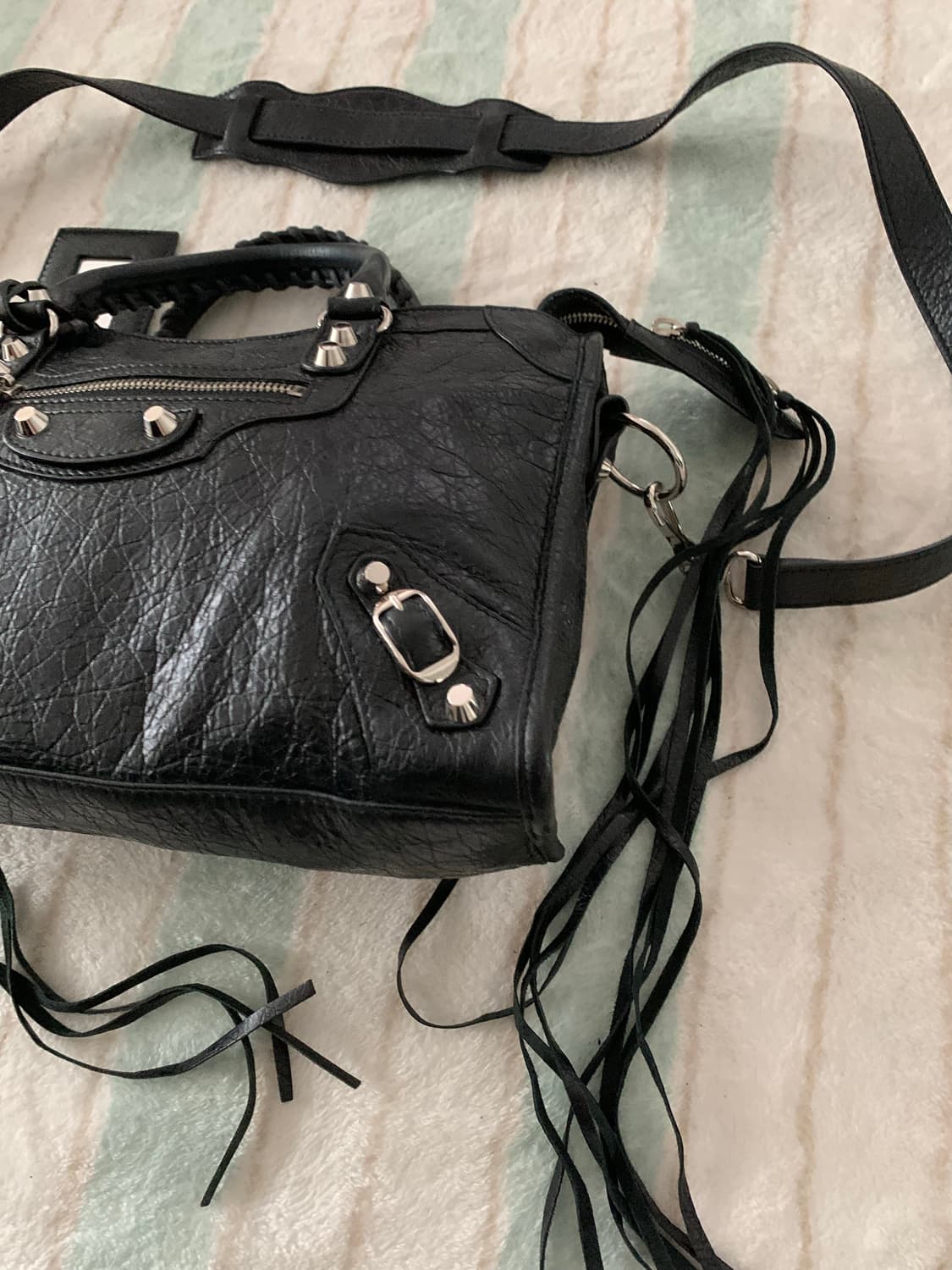 발렌시아가 시티백 모터백 스몰 블랙 정품 상품이미지4