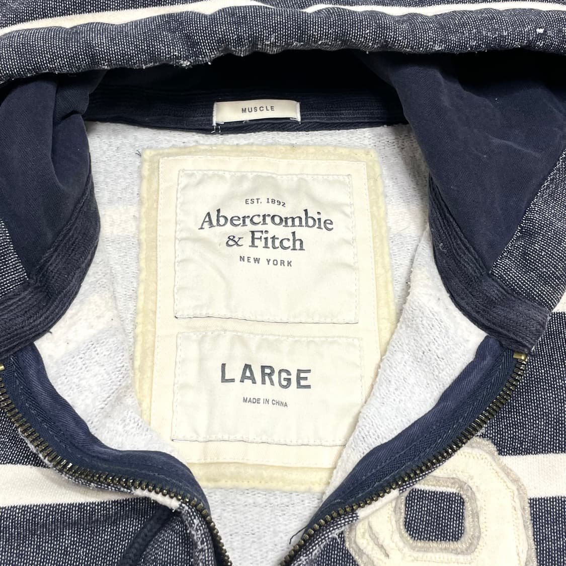 아베크롬비 스트라이프 네이비 기모 후드집업 남성L 상품이미지3