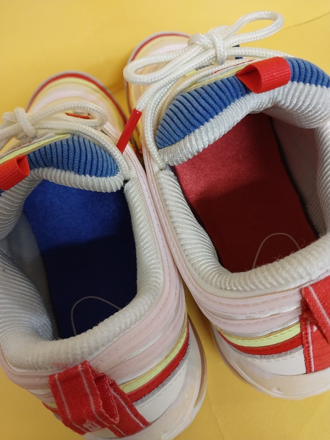 여성 나이키 에어맥스 97 코듀로이 화이트 SE 레인보우 운동화 (255 상품이미지6