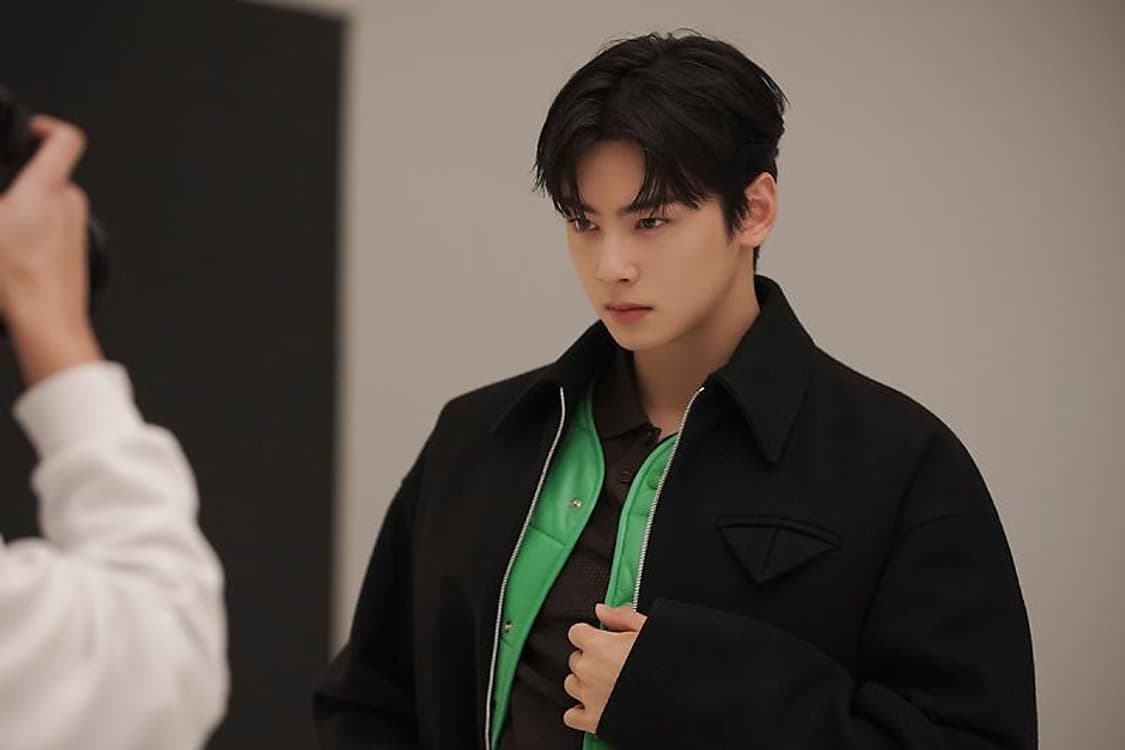 [52] 보테가베네타 트라이앵글 트윌 캐시미어 크롭 블루종 자켓 상품이미지1