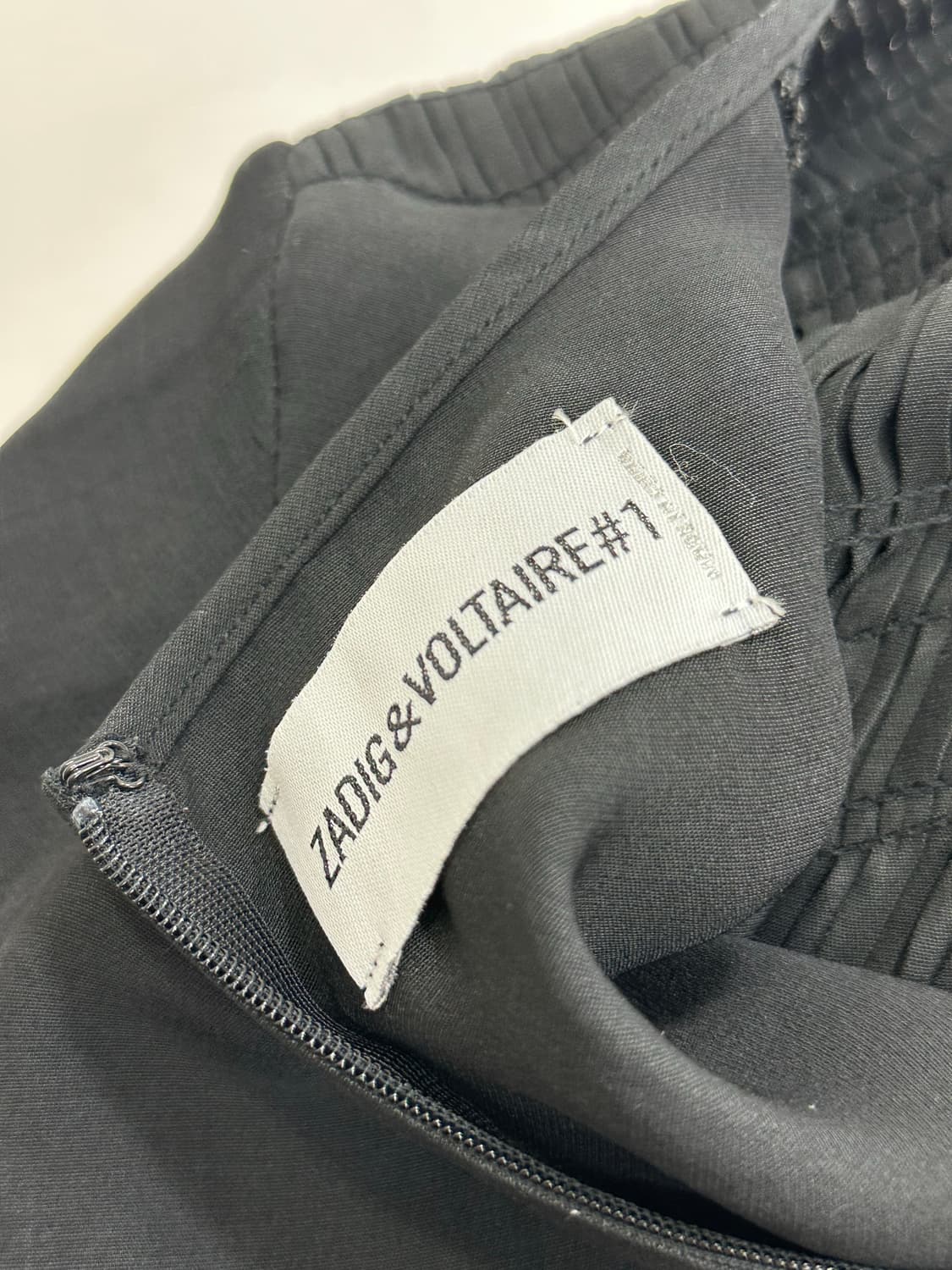 쟈딕앤볼테르 블랙 핀턱 플리츠 원피스 상품이미지7