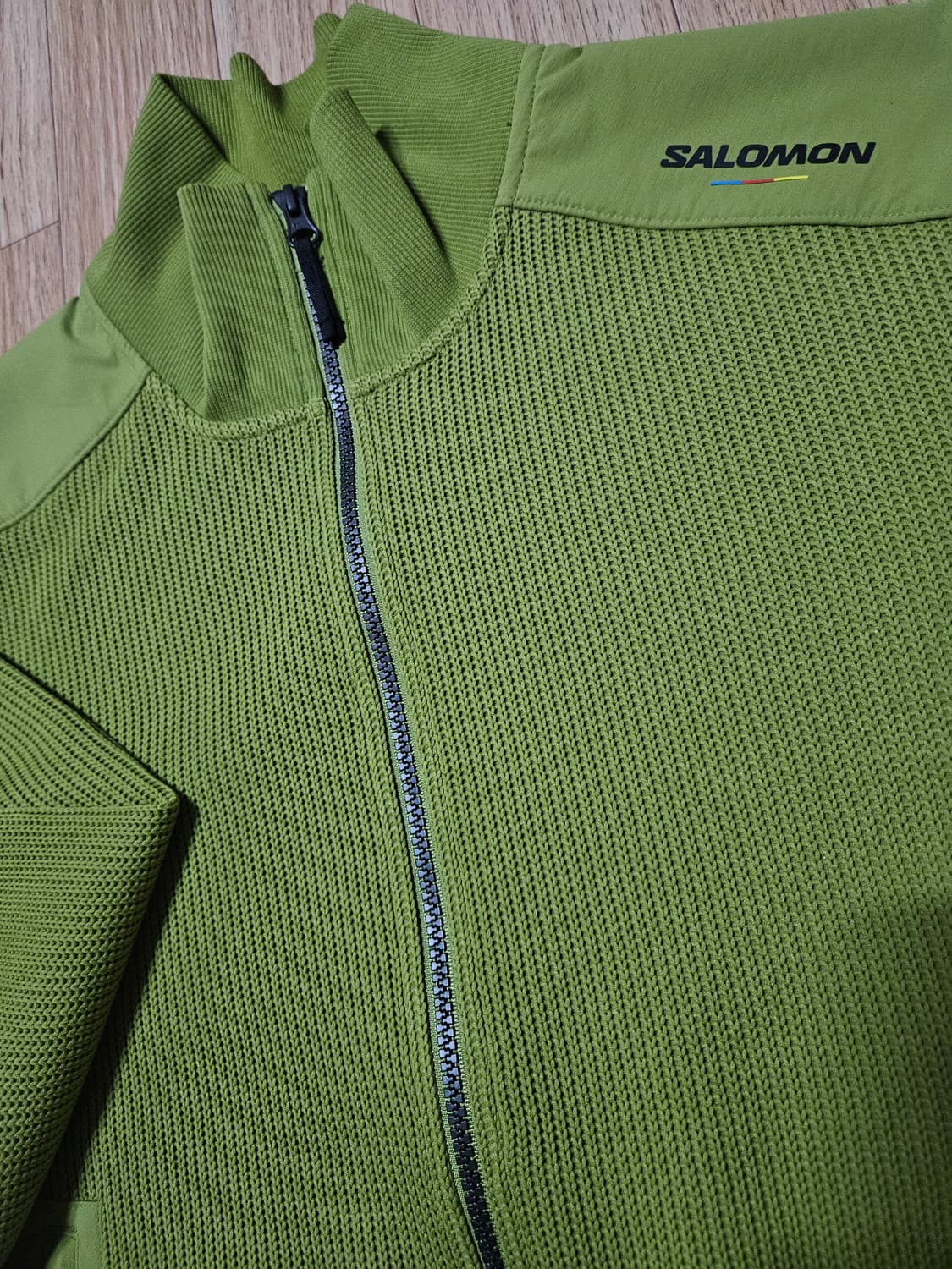 살로몬 레이스플래그 니트 풀집업 판매합니다 상품이미지4