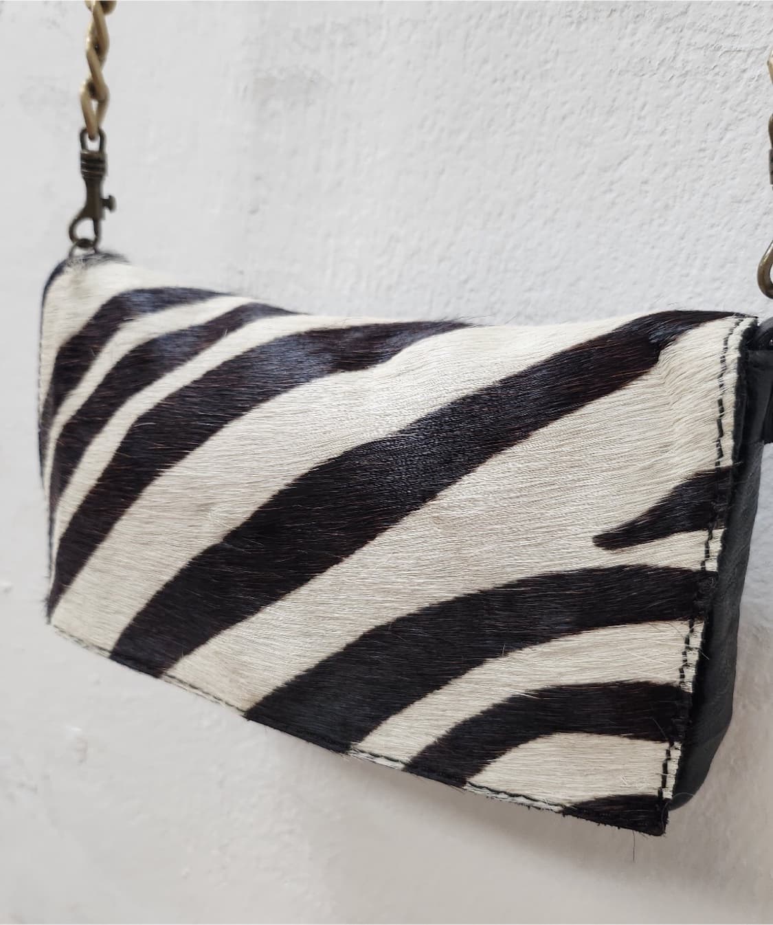 Theory 띠어리 올드라인 송치 천연 양피 크로스백 상품이미지5