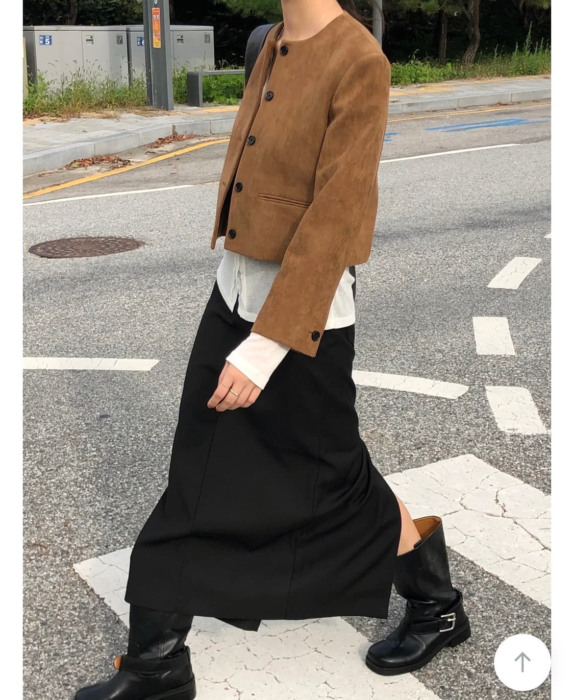 씨유쑨 엠버 스웨이드 자켓 카멜 상품이미지1